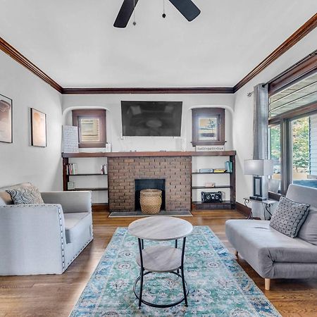 Beautifully Remodeled Duplex Apt In West Blvd Cleveland Exterior foto